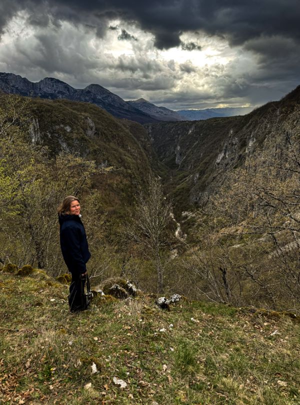 Slika za Kirsi, čuvarka Komarnice; Priča o Finkinji koja promoviše održivi turizam i već godinama živi u Crnoj Gori