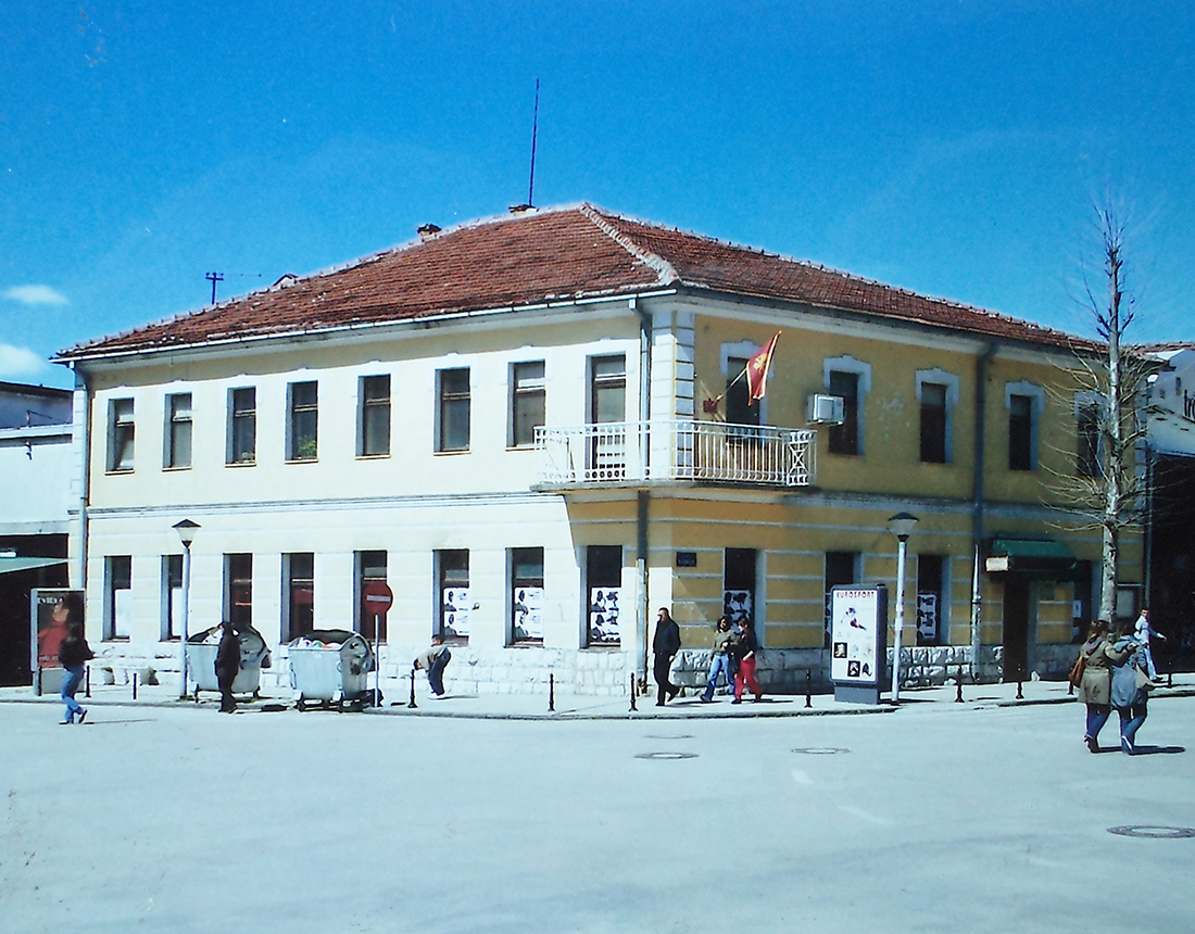 Slika za Grad drame: Nikšić u ogledalu teatra i filma ima imena za ponos